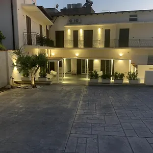 Le Casuzze Di Aparthotel